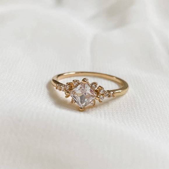 Gold 1 Carat Diamond Square Shape CZ Ring - Picture 10 of 12